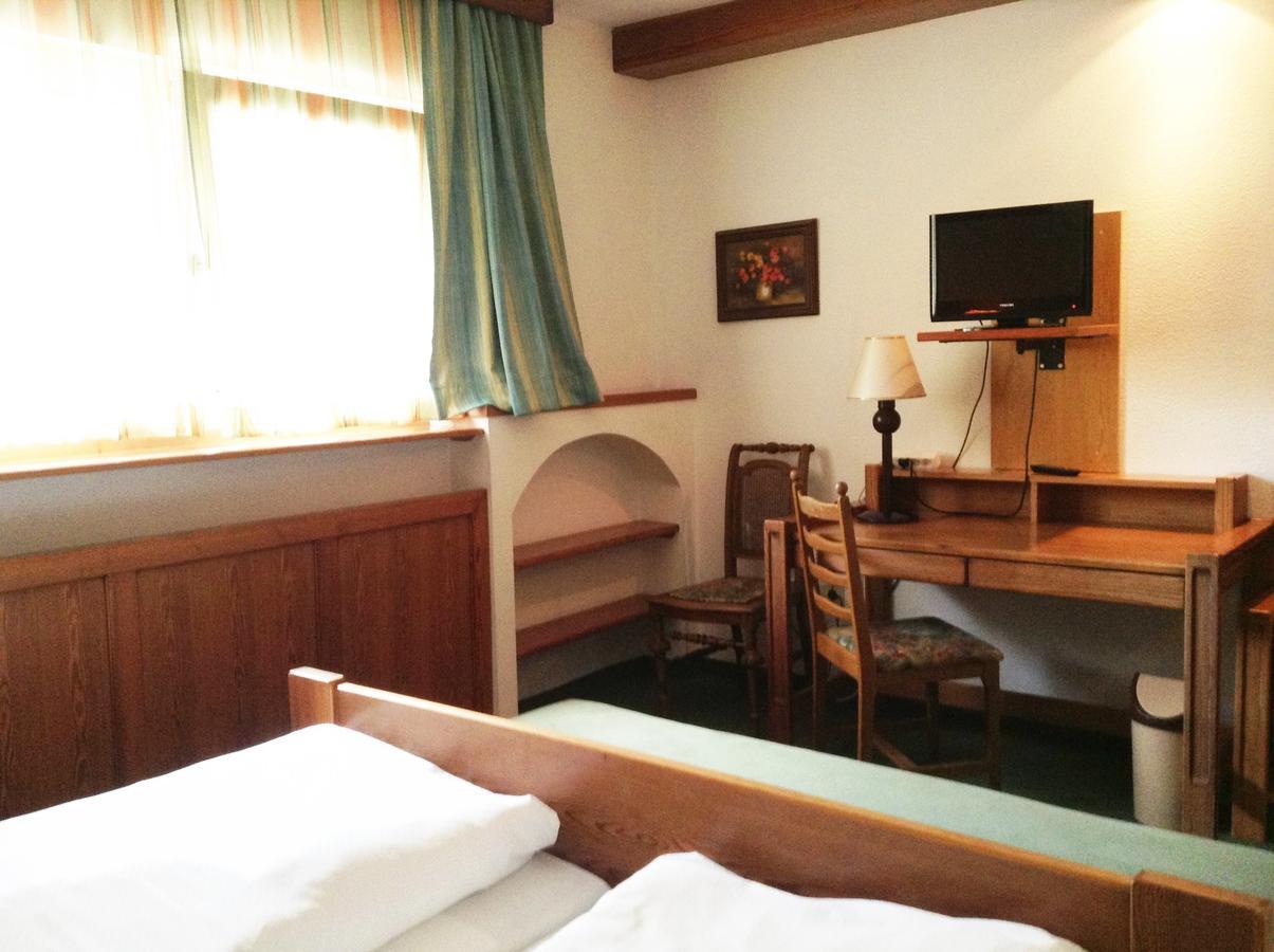 Hotel Gruenes Tuerl Bad Schallerbach Quarto foto